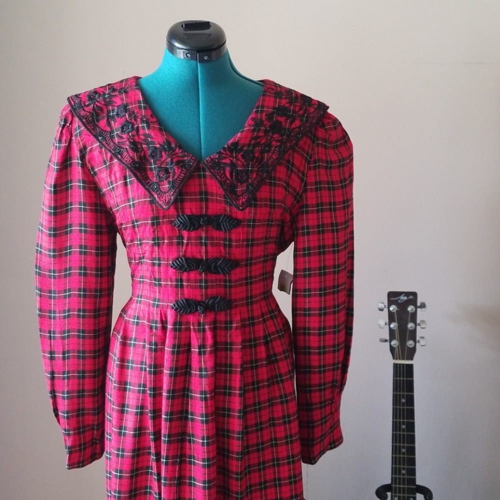 NWT Sarah Elizabeth plaid dress